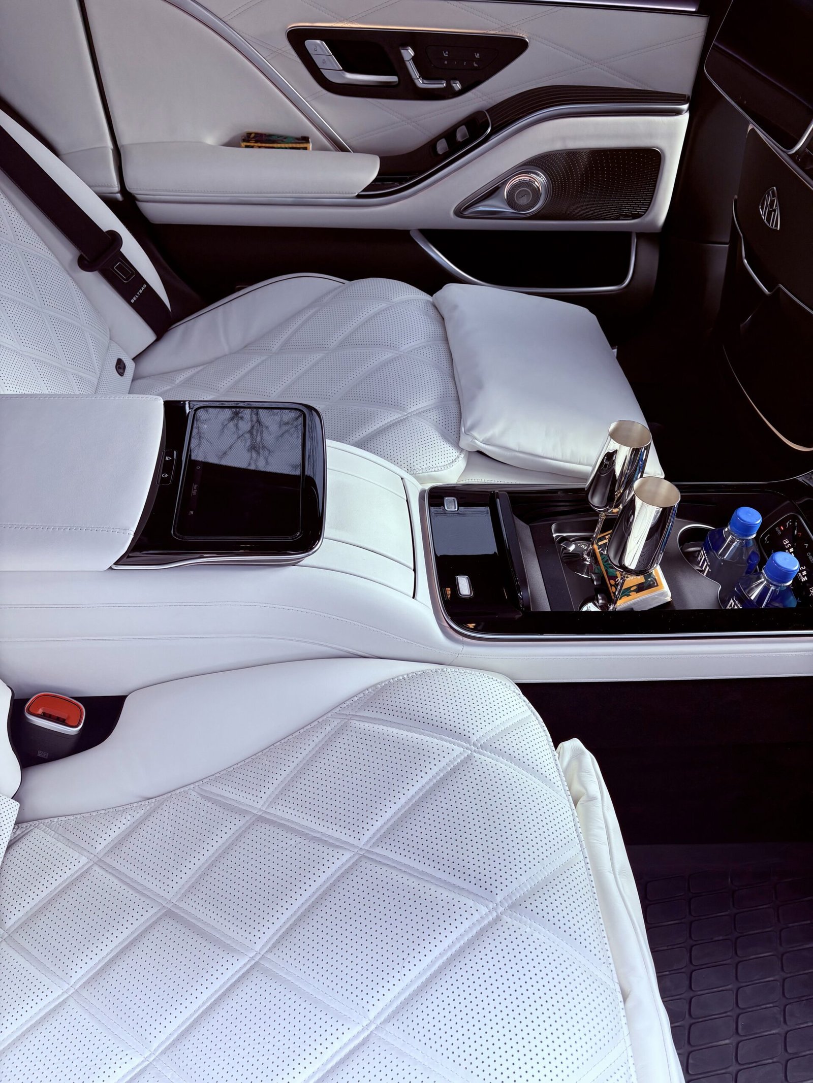 Blackwaze Elite Class Sedan