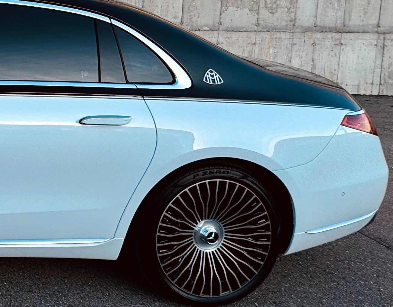 Mercedes Maybach Elite VIP Luxury Airport Chauffeur Toronto