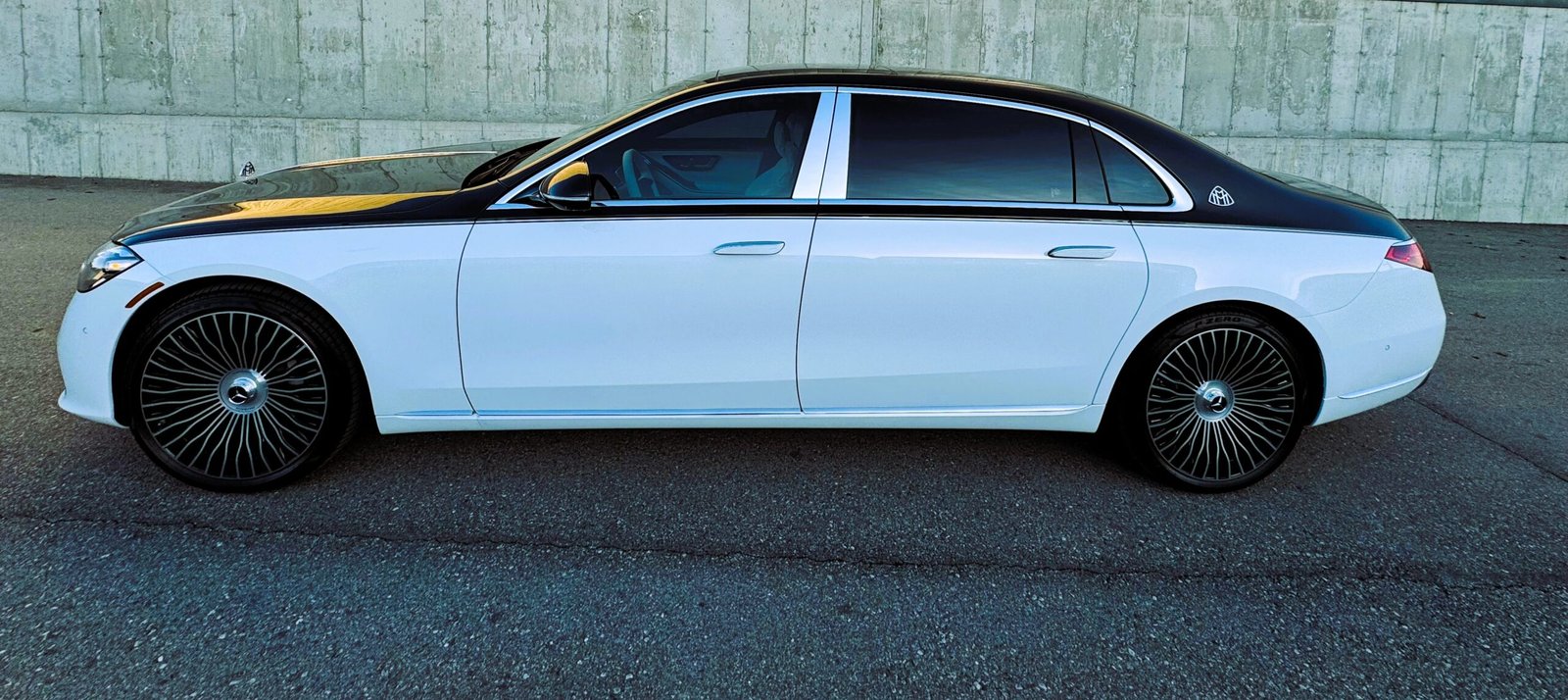 Mercedes-Maybach interior for VIP Livery Service in Toronto