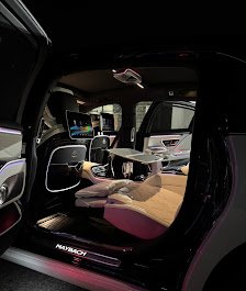 Mercedes-Maybach S-Class Side Profile